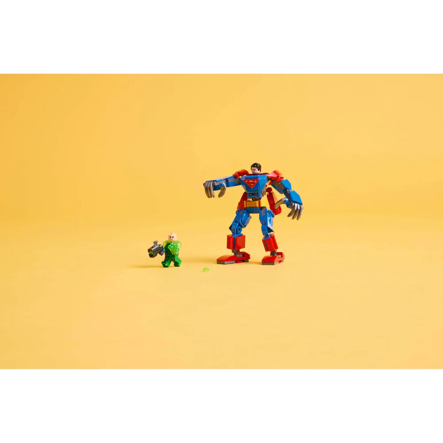 Mech de Superman vs Lex Luthor